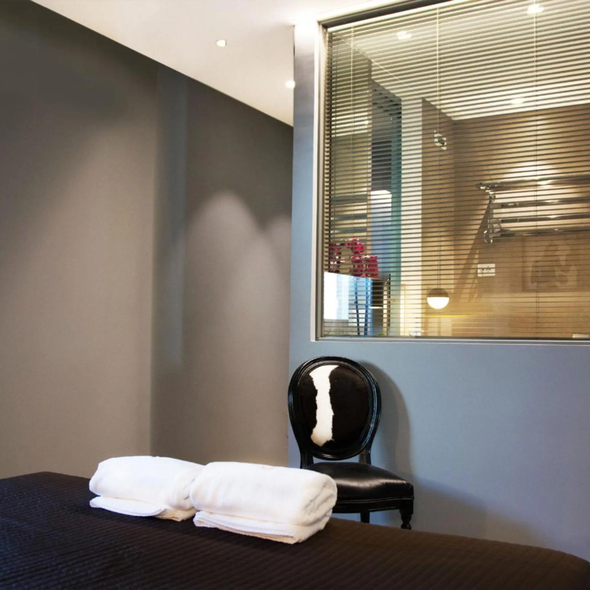 CinqueSuites-Ortigia-Foto-Suite-Bagno-Esposto-109107715-quadrata