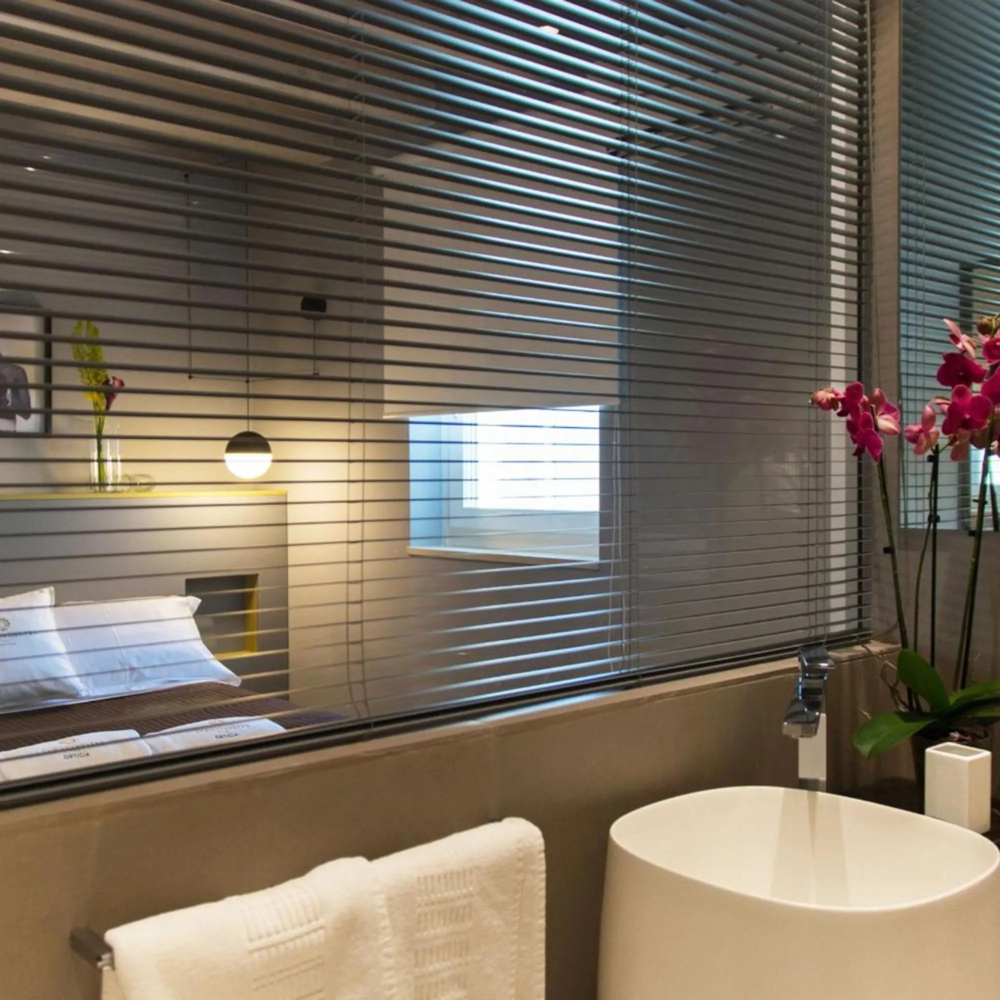 CinqueSuites-Ortigia-Foto-Suite-Bagno-Esposto-109107716-quadrata