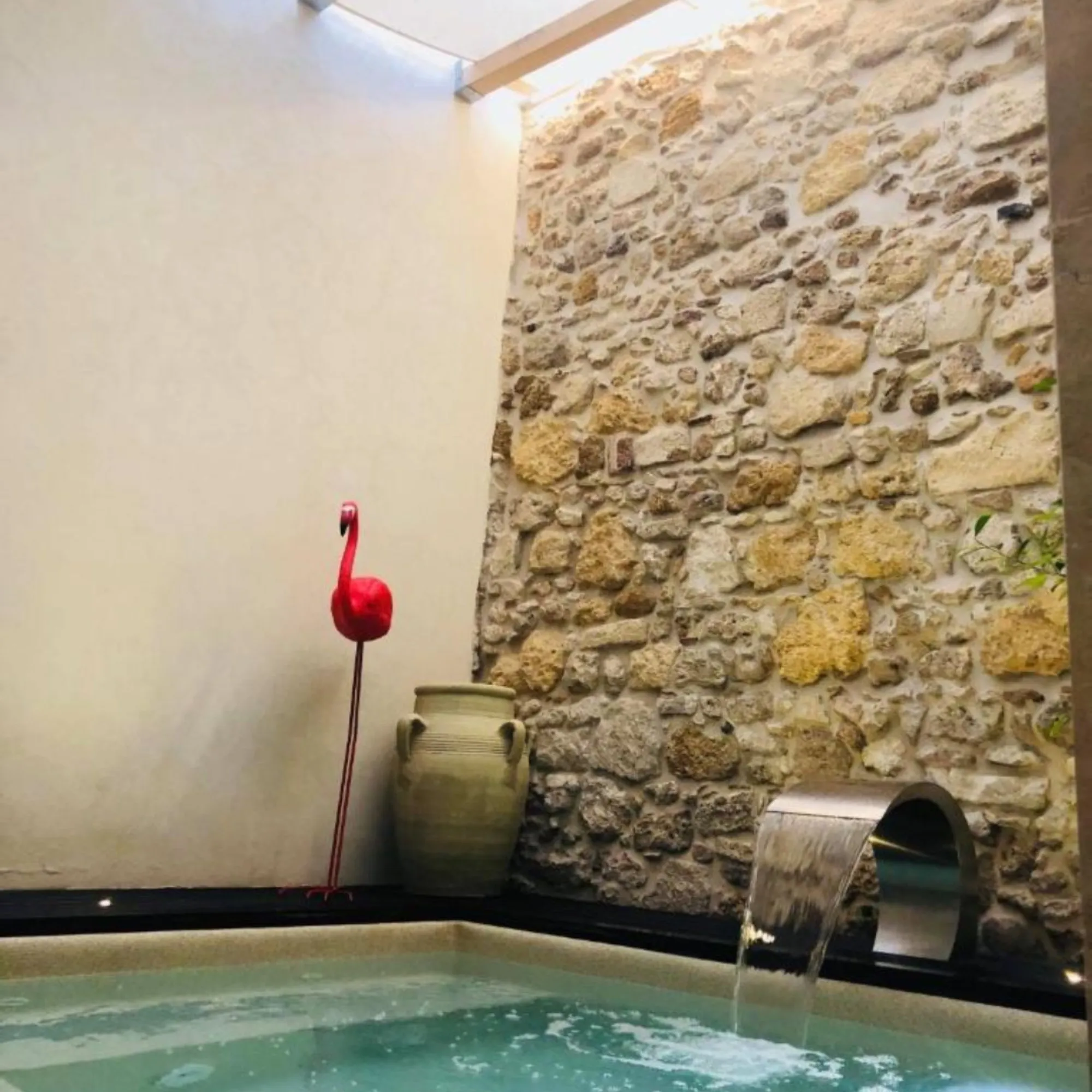 CinqueSuites-Ortigia-Foto-Suite-Deluxe-Vasca-Idromassaggio-363503402-quadrata